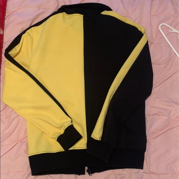 Looney tunes Sweater - Picture 4 of 4